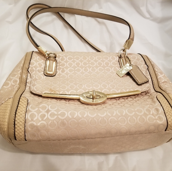 Coach Handbags - Coach bag